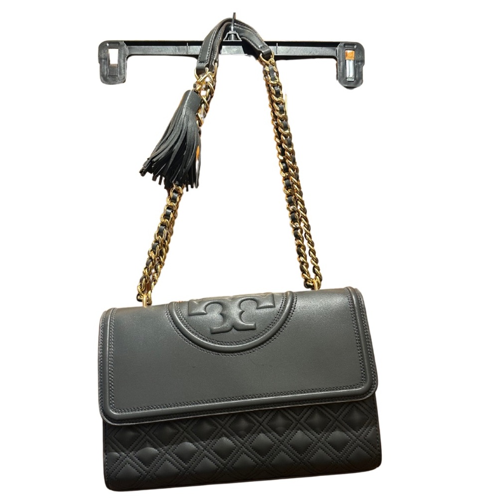 Tory Burch Fleming Bag. Gray with gold hardware. Very good condition